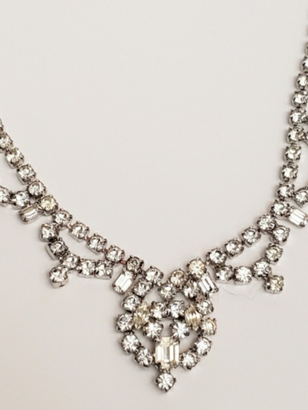 Gorgeous VTG Crown By Gale Studded Faceted Clear Rhinestone Collar Bib Necklace